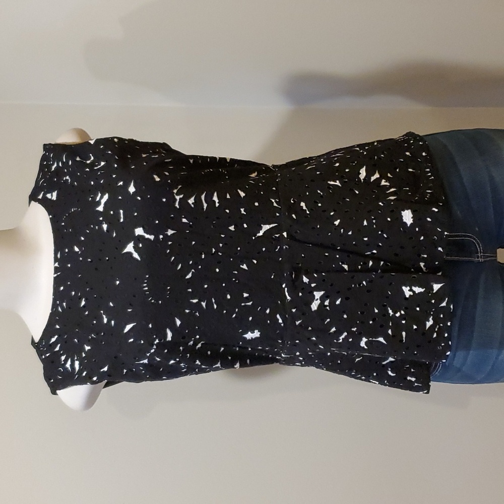 Ann Taylor Pattern Eyelet Peplum Top Size S